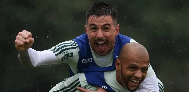 Willian torce por volta de Felipe Melo: 'grupo gostaria e vai somar muito'