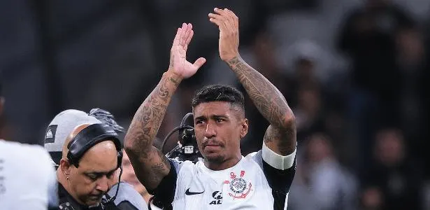 Paulinho, Ídolo do Corinthians, Anuncia Aposentadoria e se Emociona.