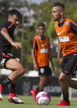 Maycon, Pedrinho e mais 2: Corinthians-2018 tem menos espaço para a base