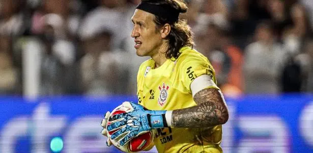 Cássio analisa jogo equilibrado e compartilha culpa por má fase do Corinthians.