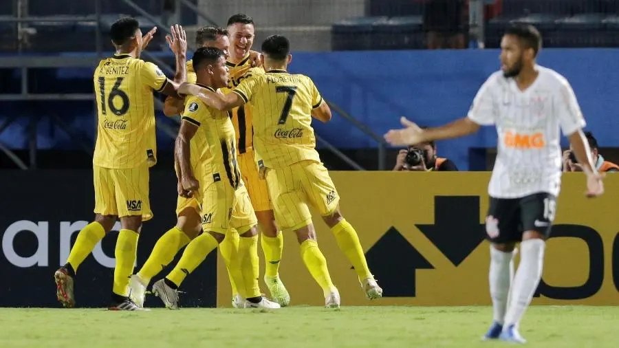 Corinthians perde na estreia da Libertadores e irá decidir vaga na Arena