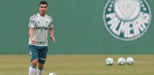 Egídio cita apoio de família e elenco em volta após erro na Libertadores 