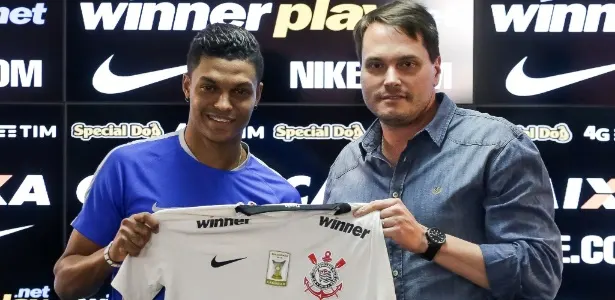 Corinthians deve emprestar dupla contratada em 2016 para Vasco e Audax
