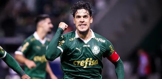 Gustavo Gómez celebra 300 jogos como titular pelo Palmeiras