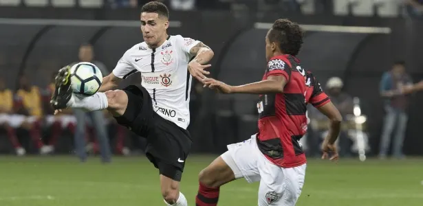 Derrotas do Corinthians põem foco em Gabriel e sua dificuldade no passe