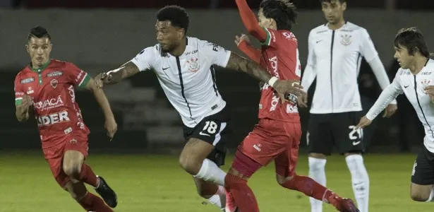 Empate na Colômbia expõe pontos fracos do elenco do Corinthians