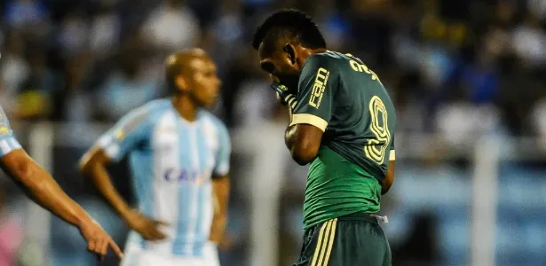 Borja faz pequena cirurgia e pode desfalcar Palmeiras diante do Atlético-PR