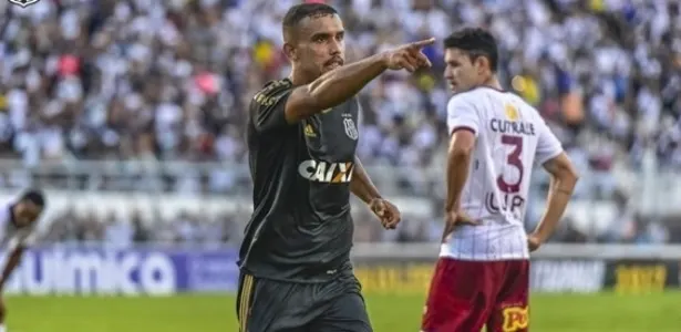 Ponte escala Pottker, e Corinthians pode desistir da contratação do jogador