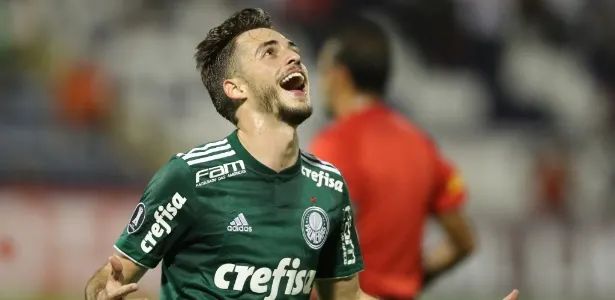 Podendo deixar o Palmeiras, Hyoran foi um dos garçons mais eficientes do Brasileirão