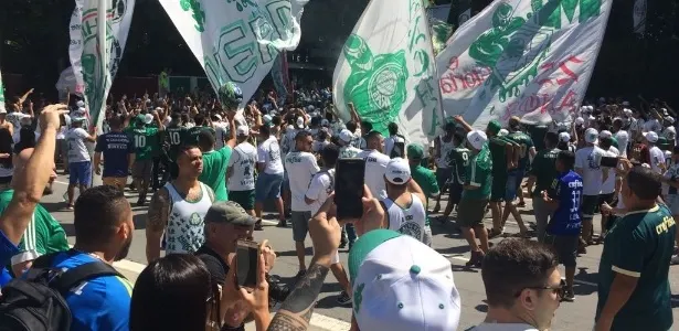 Na final, Palmeiras volta à Globo em meio a tensão entre torcida e emissora