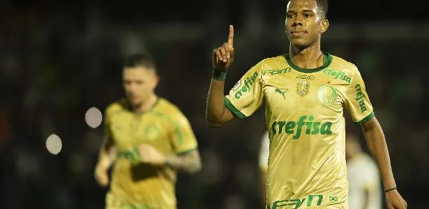 Estêvão Exibe Desempenho Impecável em Vitória do Palmeiras; Avaliação das Notas