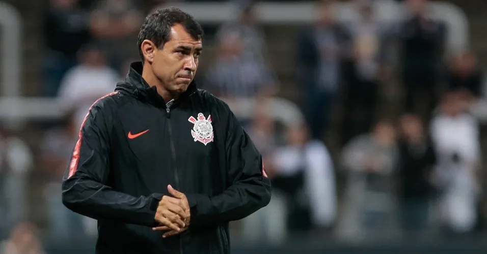 Em novo contrato, Corinthians estipula multa para saída de Carille