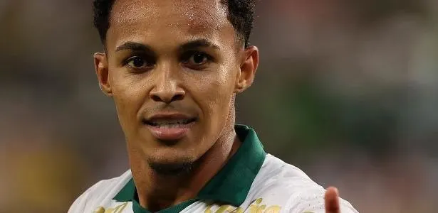 lázaro briga pela titularidade com 14 jogos dos últimos 15 no palmeiras.