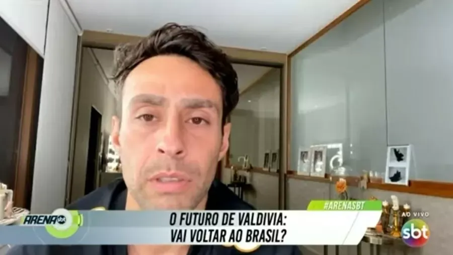 Ex-Palmeiras, Valdivia revela vontade de retornar ao Brasil, mas descarta Corinthians