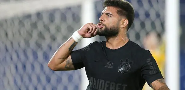 Corinthians renasce no segundo tempo para vencer lanterna e respirar na Sul-Americana.