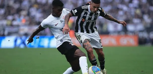Corinthians não aproveita vantagem e empata com Atlético-MG em jogo morno.