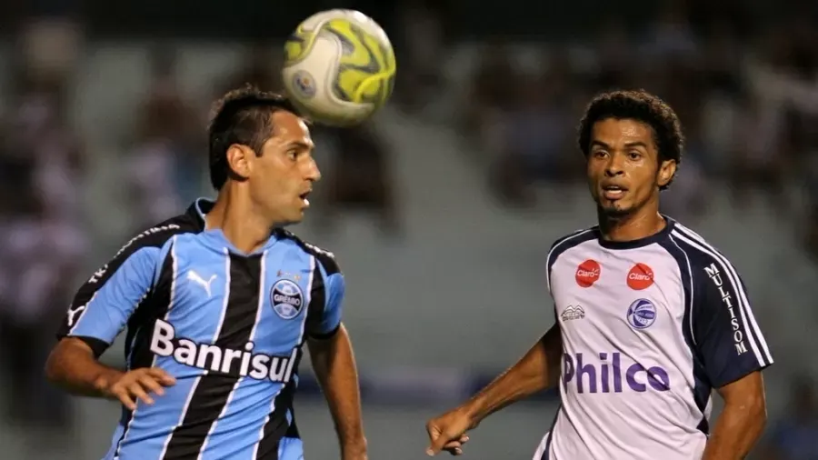 Autor de gol que rebaixou o Corinthians revela torcida pelo Grêmio