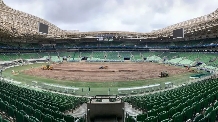 Nova grama sintética visa diminuir impasse de R$ 11 milhões entre Palmeiras e Allianz Parque