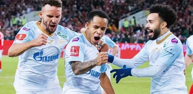 Pedro protagoniza vitória do Zenit com golaço contra ex-time Corinthians; confira!