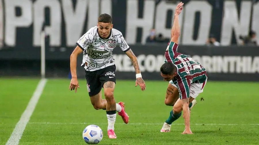 Mesmo com boa sequência, Corinthians encontra dificuldades ao enfrentar 