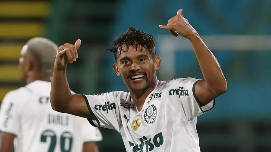 Gustavo Scarpa celebra bom momento no Palmeiras e fala sobre 12 finalizações contra o CRB