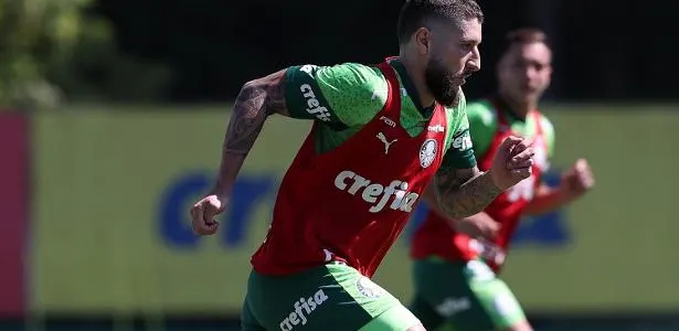 Palmeiras se reapresenta com Zé Rafael em treino após Choque-Rei.