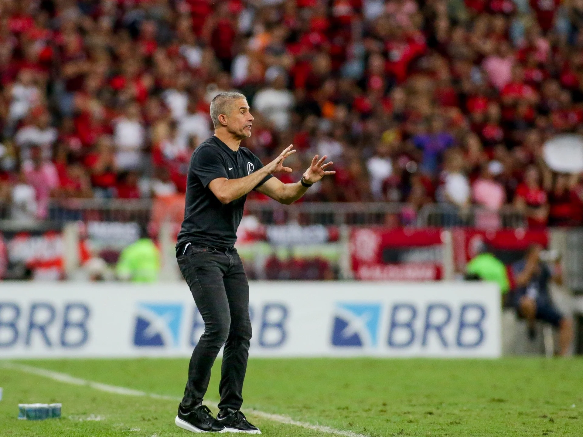 Sylvinho diz que derrota do Corinthians foi mérito da 