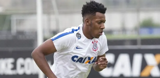 Corinthians erra e relaciona atleta suspenso para estreia na Copa do Brasil