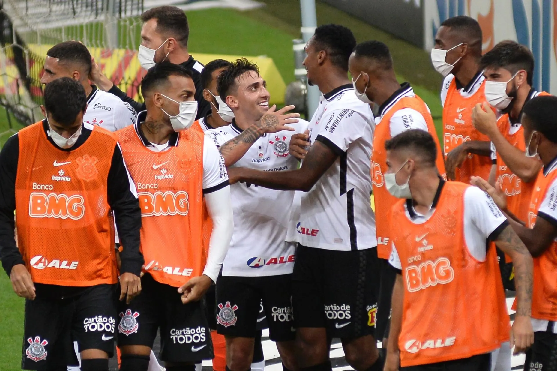 Mosquito agradece Tiago Nunes, mas ressalta importância de Mancini por boa sequência no Corinthians