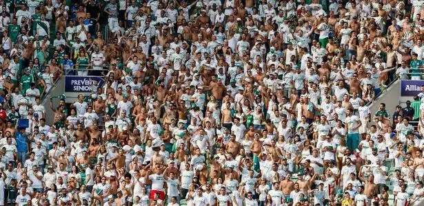 Base na faixa: Palmeiras não vai cobrar por ingressos em finais no Allianz