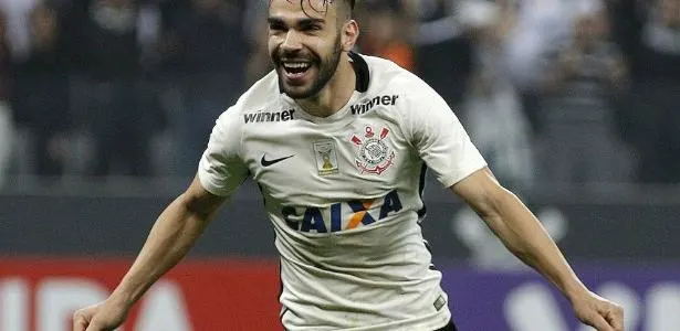 Palmeiras tem acordo verbal para comprar Bruno Henrique por R$ 11 milhões