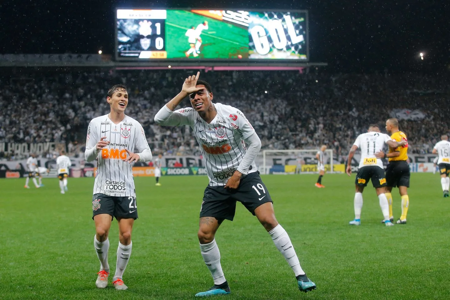 Atlético-MG x Corinthians: horário, local, escalações e transmissão