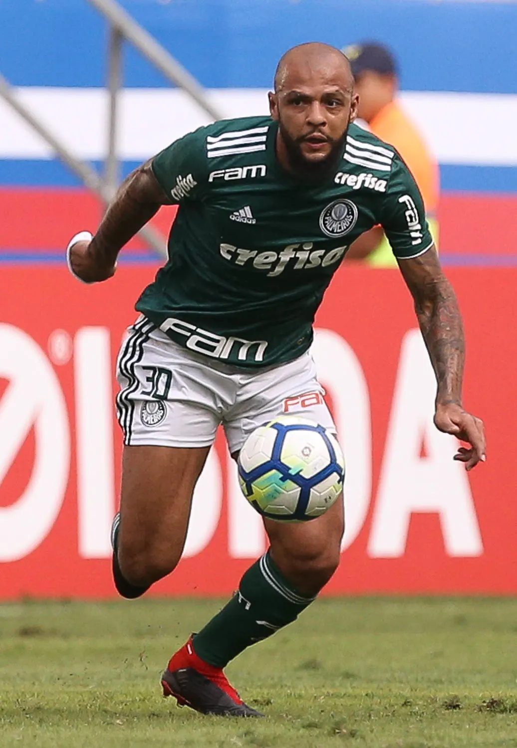 Não foi só Ibrahimovic! Felipe Melo convida outros jogadores para o Palmeiras, incluindo Hulk