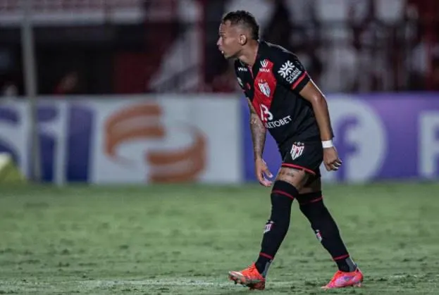 América-MG faz consulta por Janderson, do Corinthians