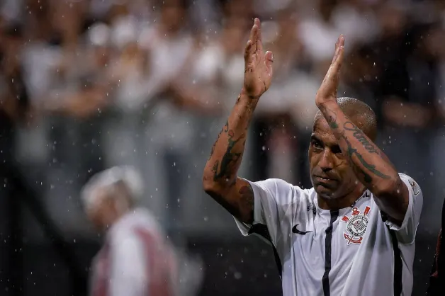 Corinthians vai renovar contrato de Sheik mesmo com troca no comando técnico