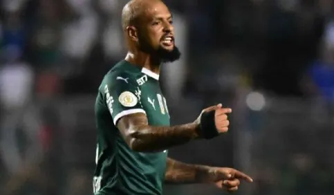 [ENQUETE] Você concorda com o cartão amarelo dado a Felipe Melo no clássico contra o Santos?