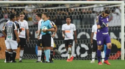 Confira os melhores momentos de Corinthians 0x1 Ceará 