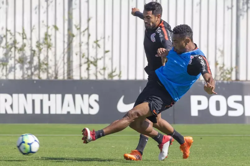 Com Júnior Dutra, Corinthians contabilizará 19 jogadores emprestados; veja a lista