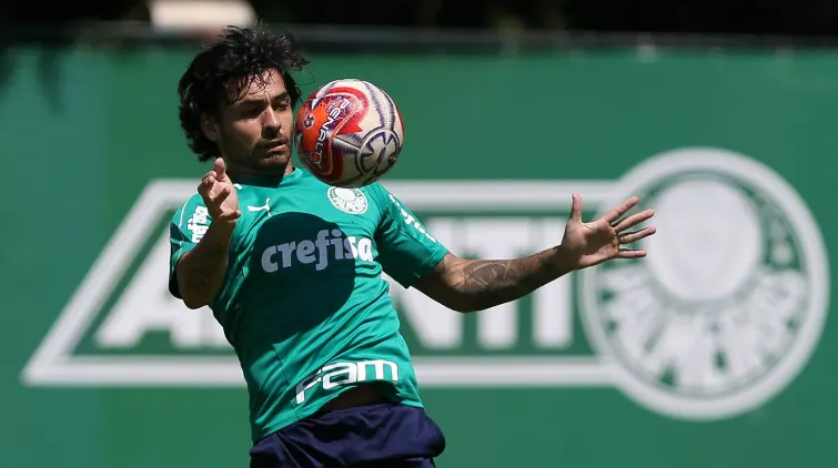 Departamento médico do Palmeiras vê evolução em Goulart, mas evita pressa