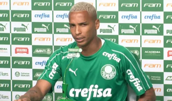 Fica, pede perdão e diz que pode errar de novo: Deyverson fala no Palmeiras