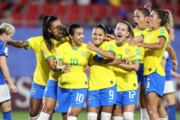 Brasil enfrentará a França pelas oitavas de final da Copa do Mundo