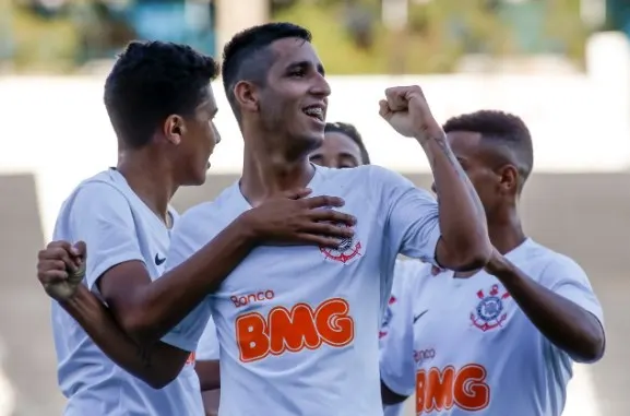 Corinthians fecha Brasileiro de Aspirantes com vitória sobre o Figueirense