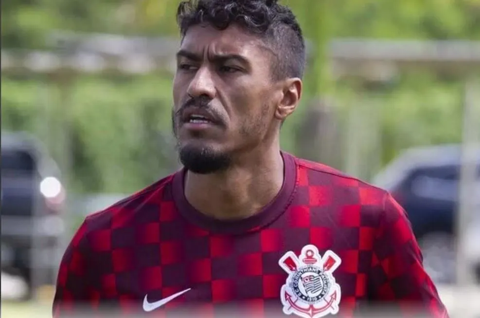 Paulinho no Corinthians? João Victor entrega situação do volante