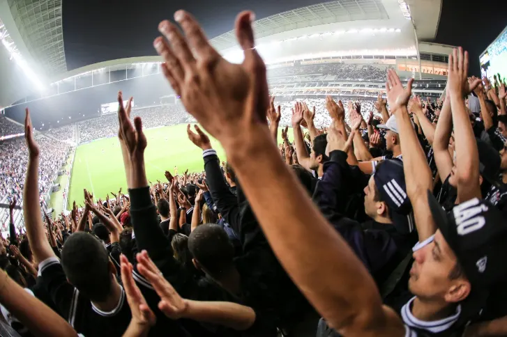 VAI LOTAR! Mais de 32 mil ingressos vendidos para o confronto contra o Colo-Colo 