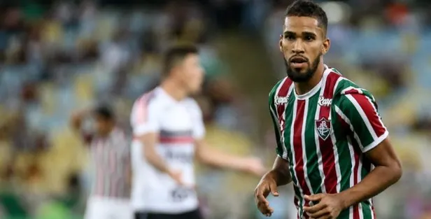 Carille fala sobre Everaldo e o vê jogando ao lado de Clayson