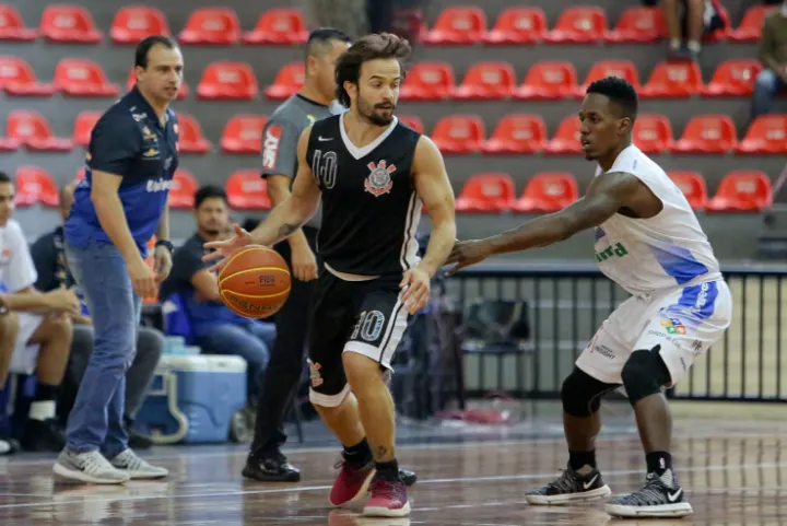 [Basquete] É sangue no olho! Gustavinho comenta finais da Liga Ouro