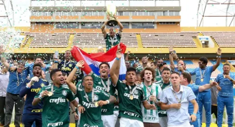 Não é só no profissional: base do Palmeiras sofre com assédio de clubes do exterior