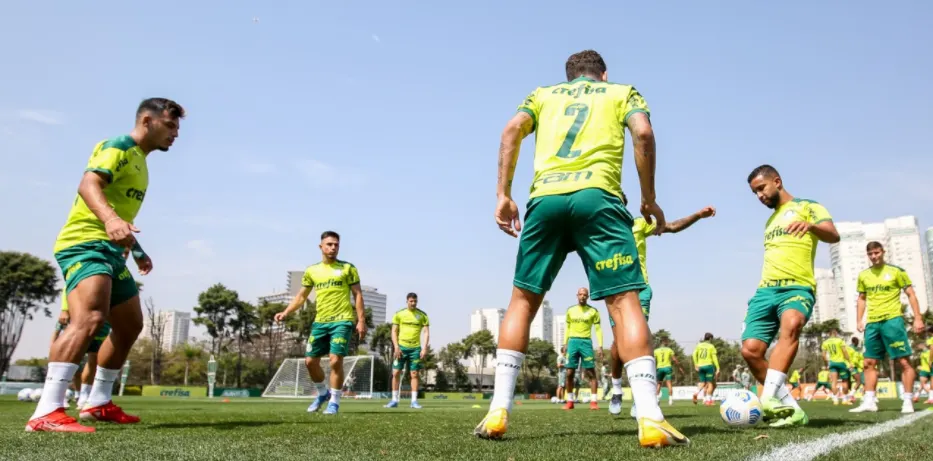 Após derrota, Palmeiras preenche semana com dias de treino