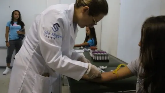 Atletas em avaliação no time feminino Sub-17 realizam testes laboratoriais no Parque São Jorge