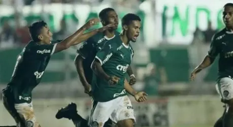 [COPINHA SP] Palmeiras sofre, mas supera o XV e se classifica na Copinha